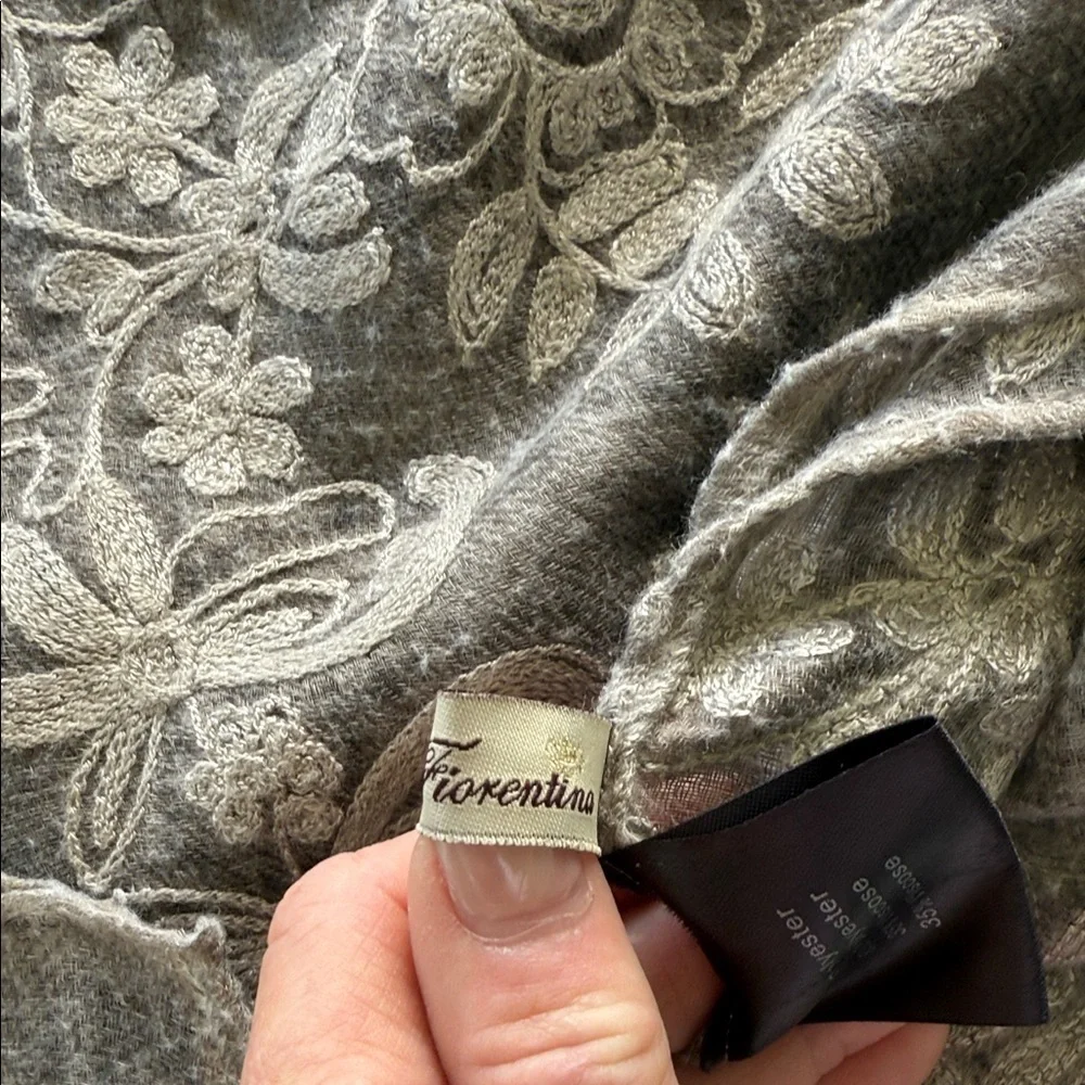 La Fiorentina Beige Floral Scarf